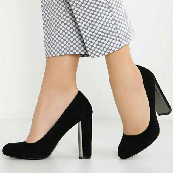 Prima Donna Black Velvet Pumps - Picture 7 of 7